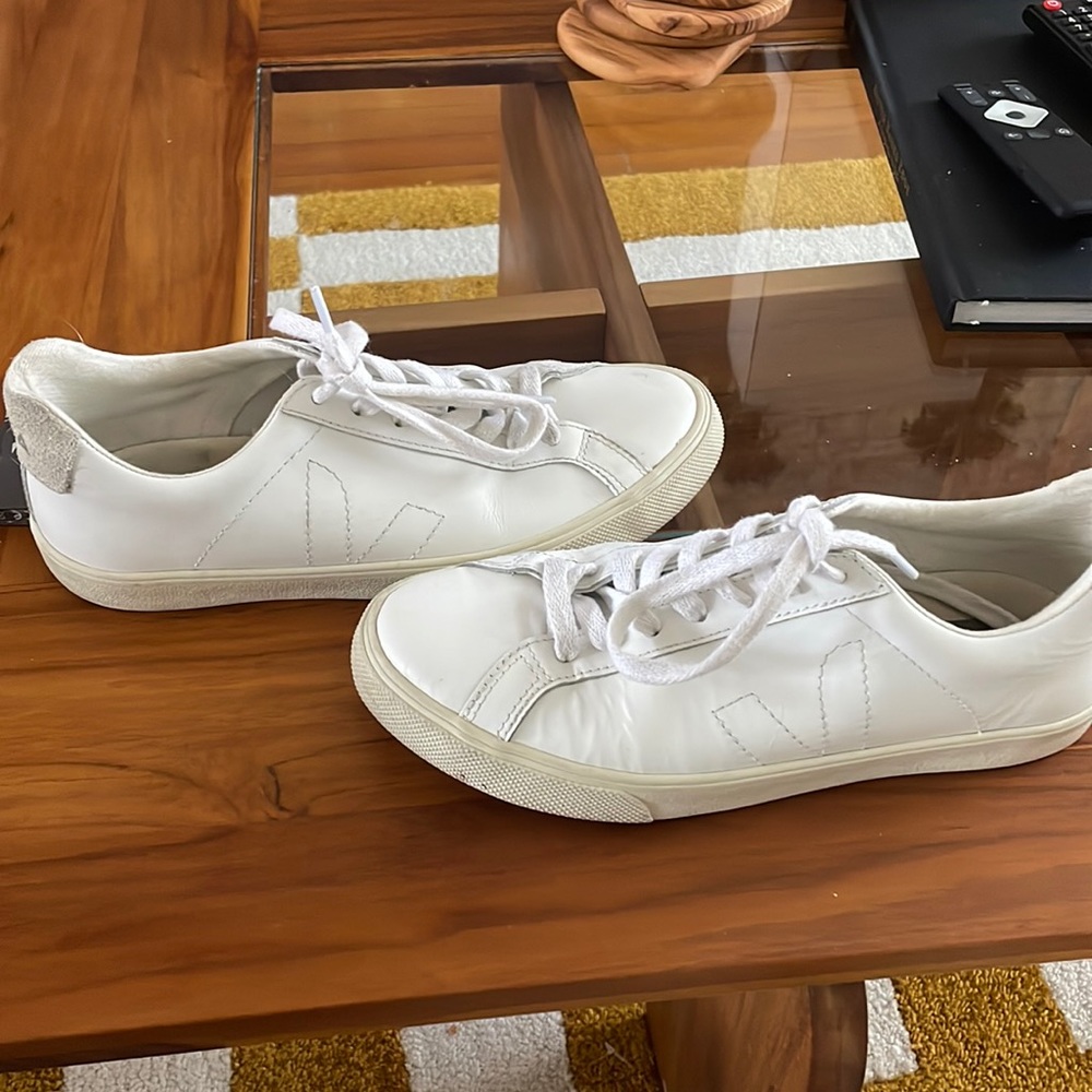 Espalar Sneaker
VEJA